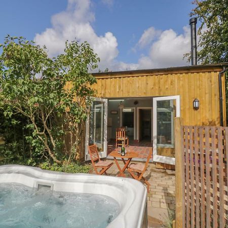 Hen House View Villa Rugeley Exterior photo