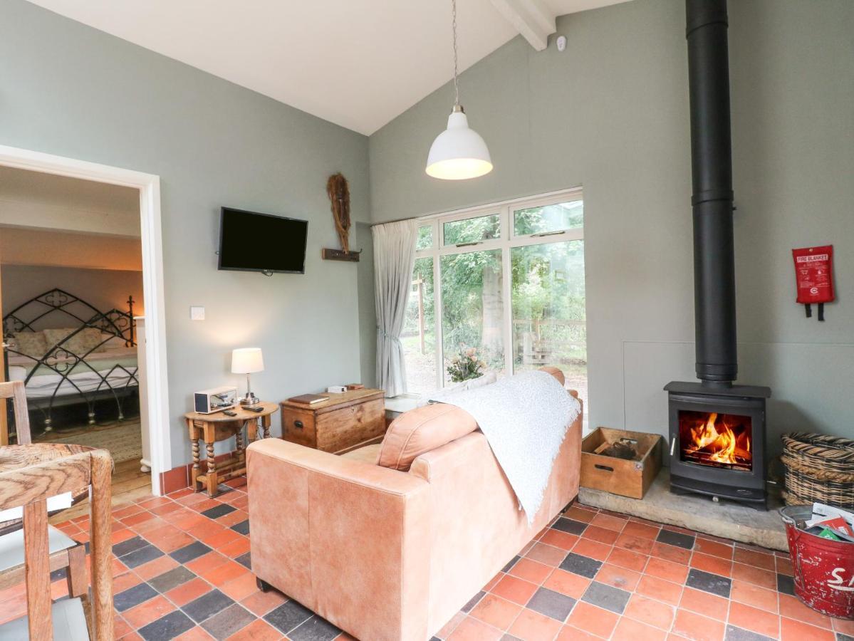 Hen House View Villa Rugeley Exterior photo