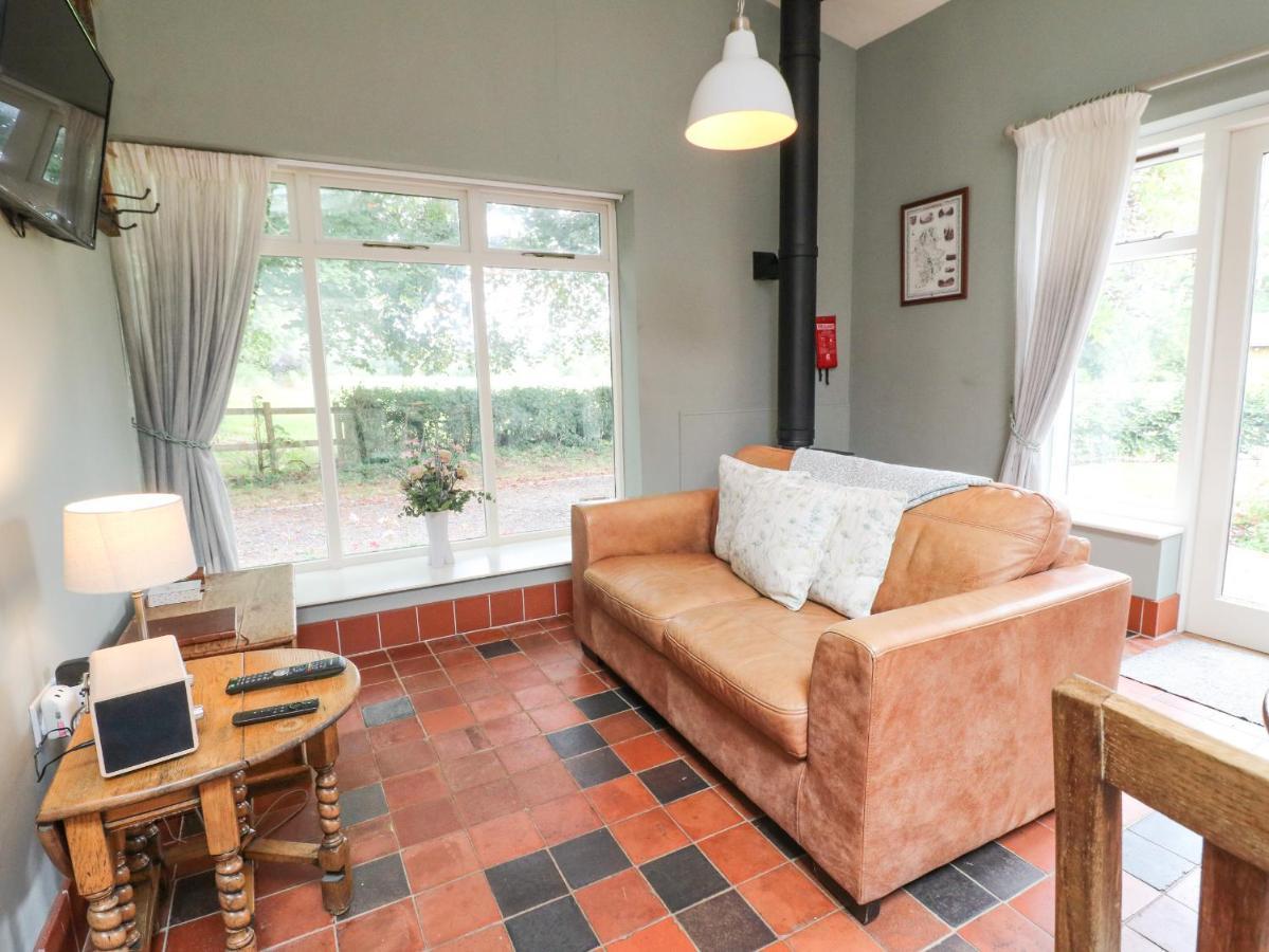 Hen House View Villa Rugeley Exterior photo