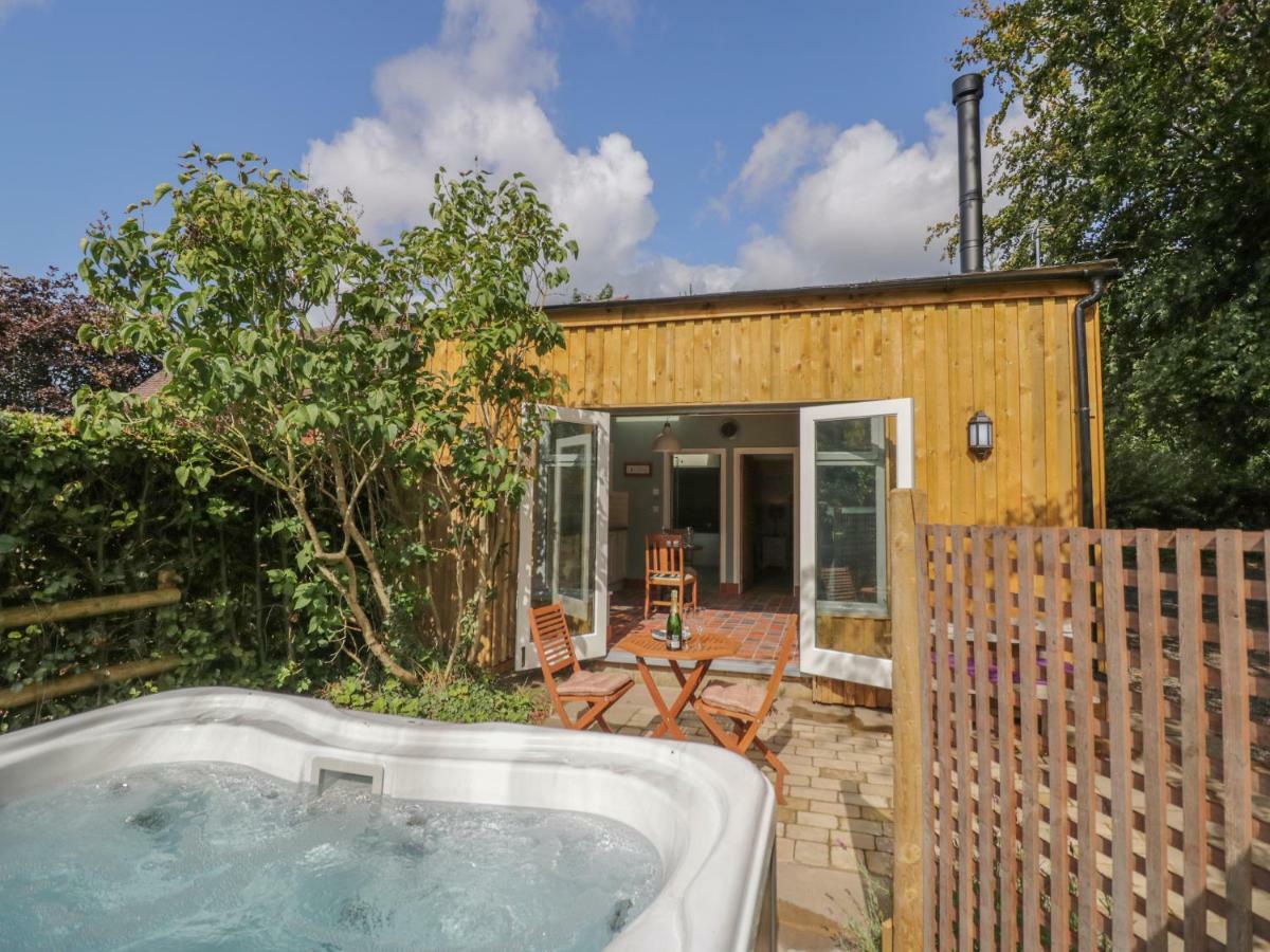 Hen House View Villa Rugeley Exterior photo